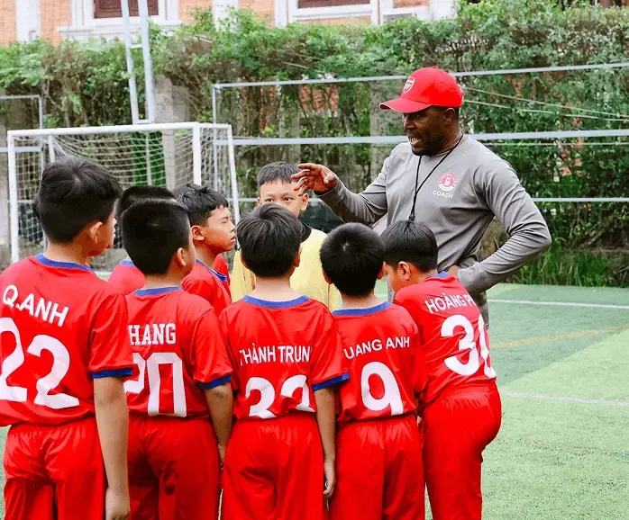  AMAOBI FOOTBALL ACADEMY – NƠI ƯƠM MẦM TÀI NĂNG CÙNG VUA PHÁ LƯỚI V-LEAGUE